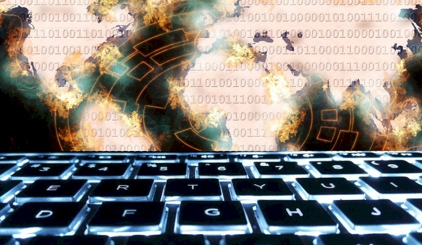 Ukraine reports DDoS attacks on government, bank servers